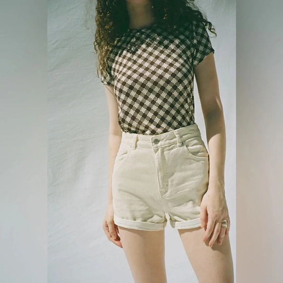 Rolla’s NWT Duster 25 corduroy Shorts in Salt - Picture 5 of 12